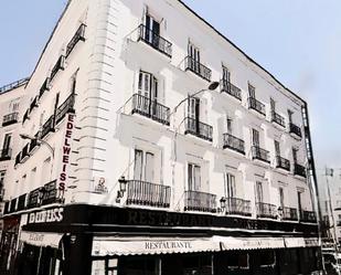 Flat for sale in  Madrid Capital  with Air Conditioner, Heating and Private garden