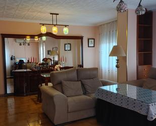 Sala d'estar de Pis en venda en Almadén amb Aire condicionat, Traster i Moblat