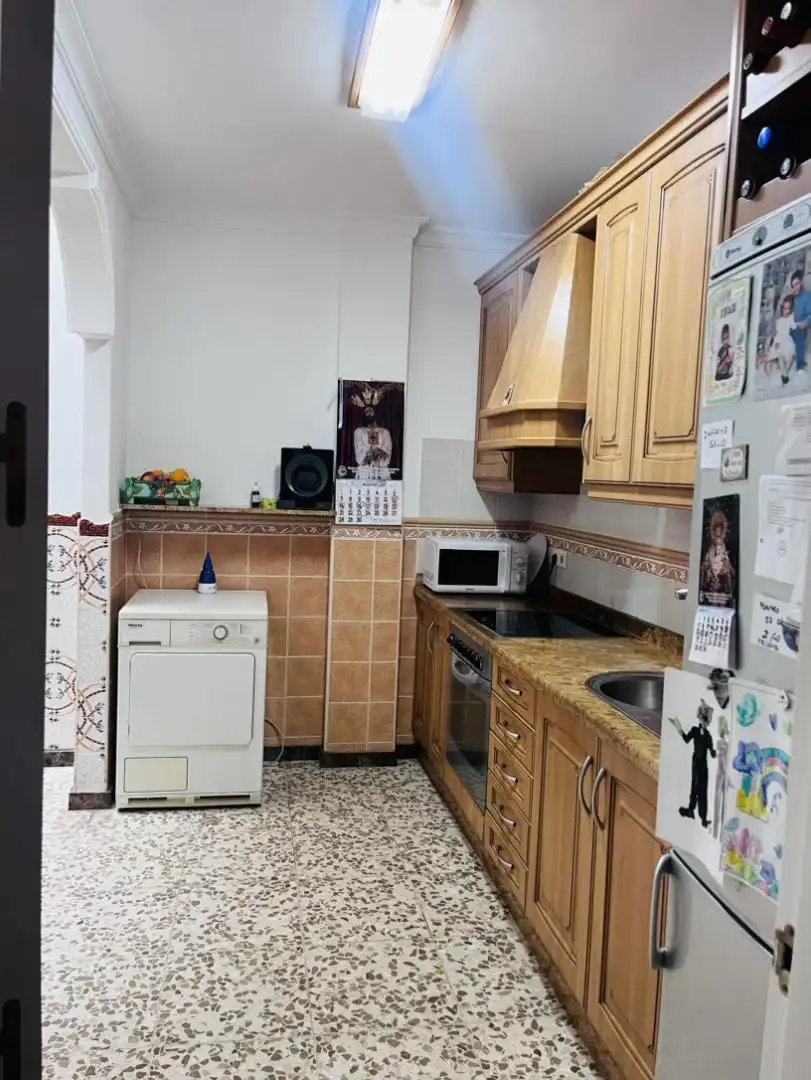 Houses for sale in Calle Antero, Centro Kitchen of Houses for sale in Estepona with Air Conditioner, Heating and Terrace