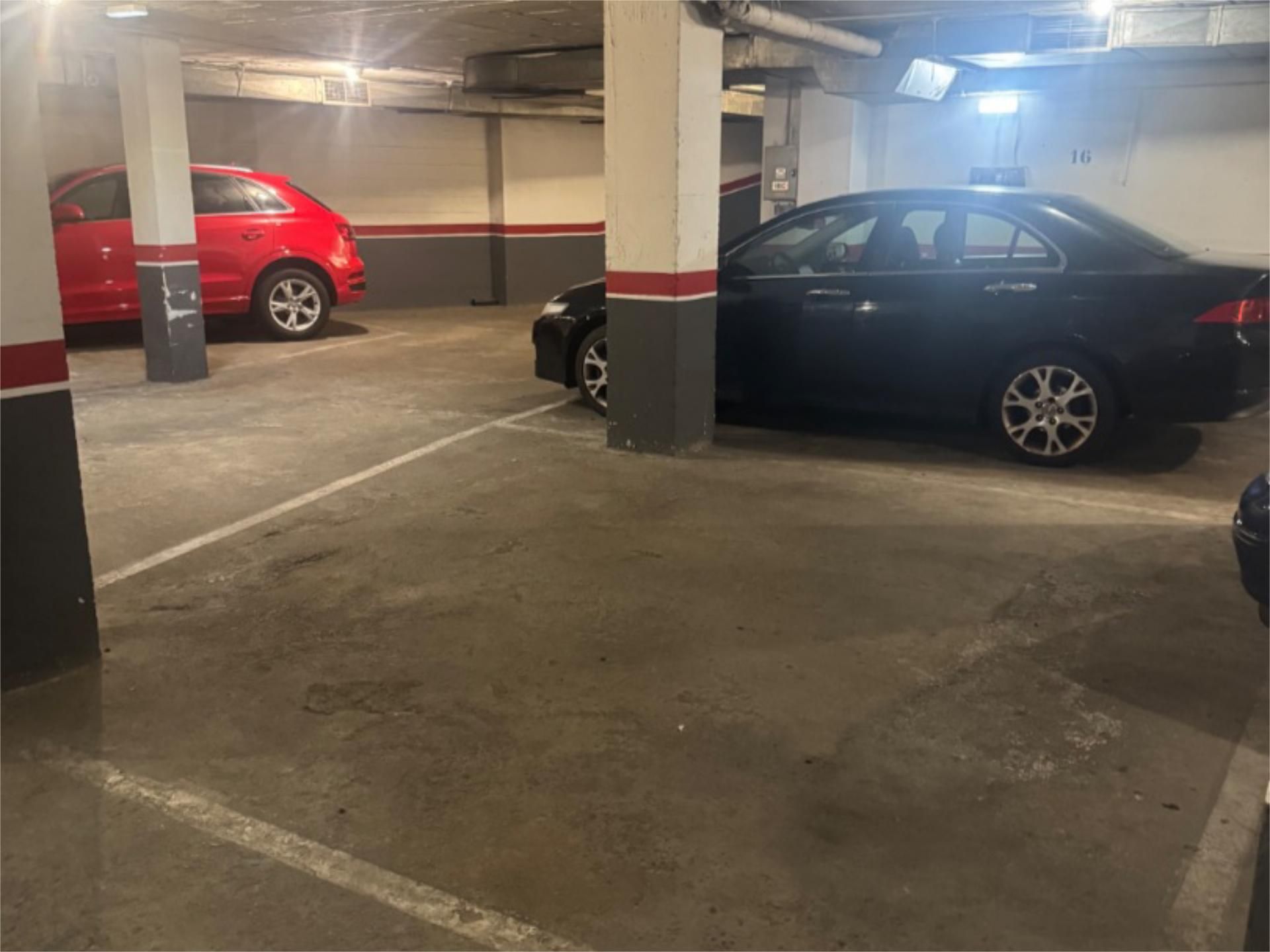 Parking de Garaje de alquiler en León Capital 