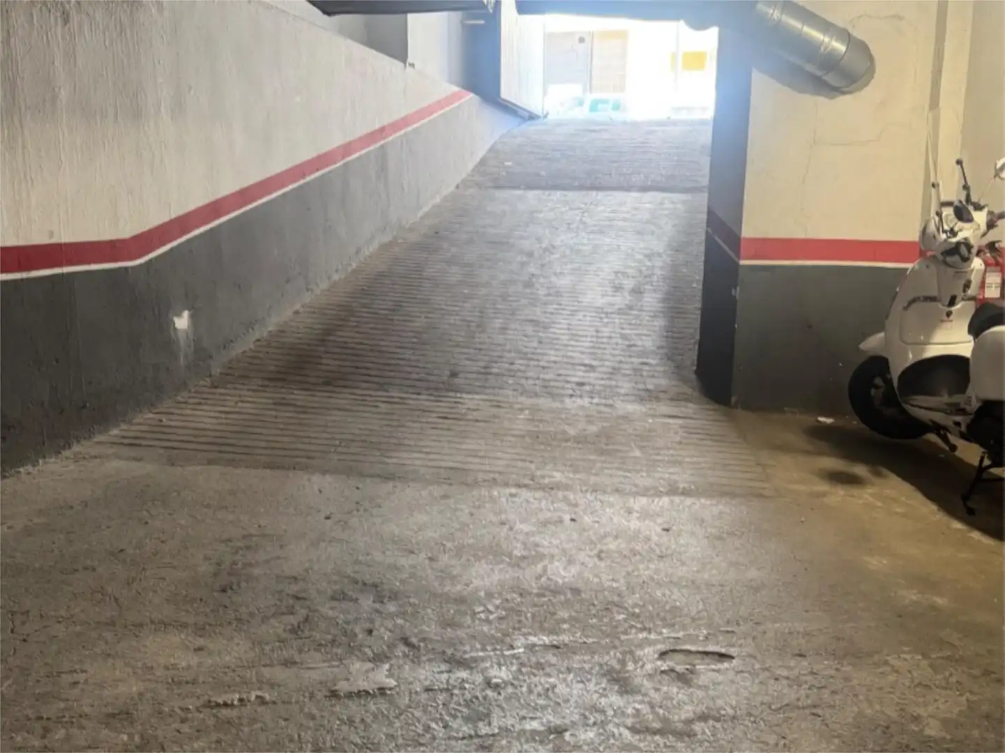 Parkplatz von Garage zur Miete in León Capital 