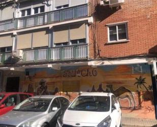 Premises to rent in Reyes Católicos
