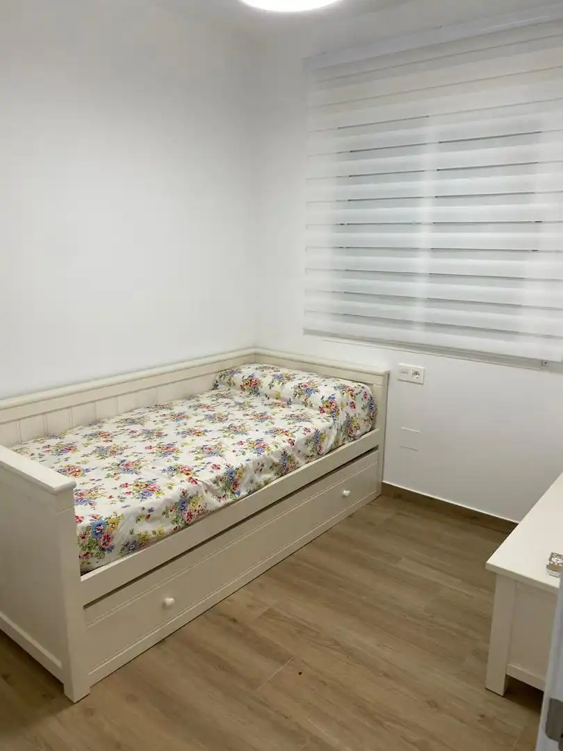 Schlafzimmer von Wohnung zur Miete in La Manga del Mar Menor mit Klimaanlage, Heizung und Möbliert