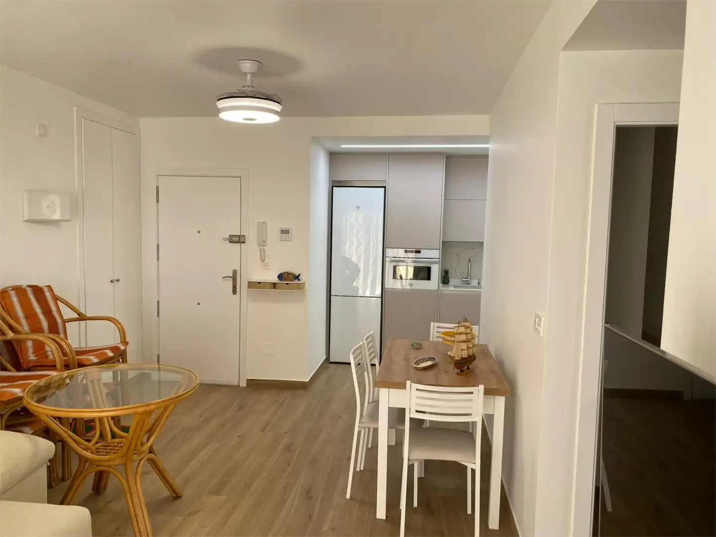 Esszimmer von Wohnung zur Miete in La Manga del Mar Menor mit Klimaanlage, Heizung und Möbliert