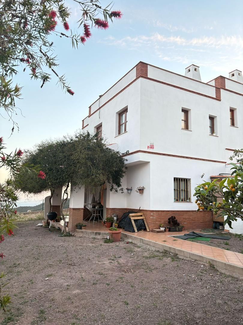 Exterior view of Flat for sale in Enix  with Private garden