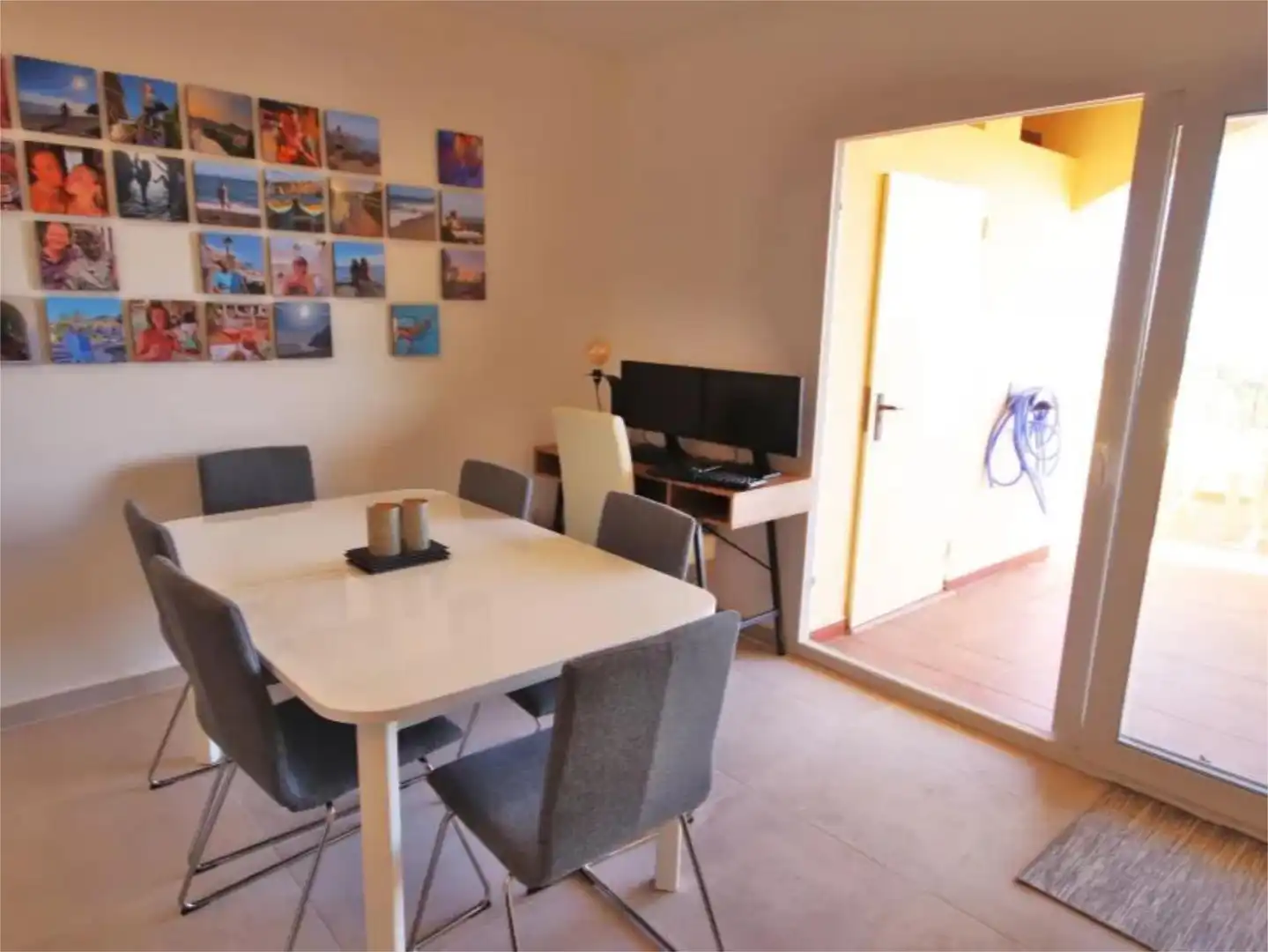 Comedor de Piso en venta en Cartagena con Amueblado, Parking comunitario y Balcón