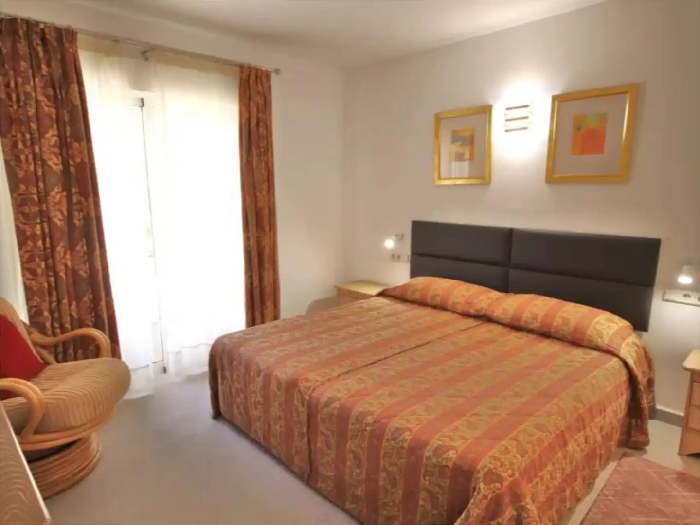 Habitación de Piso en venta en Cartagena con Amueblado, Parking comunitario y Balcón
