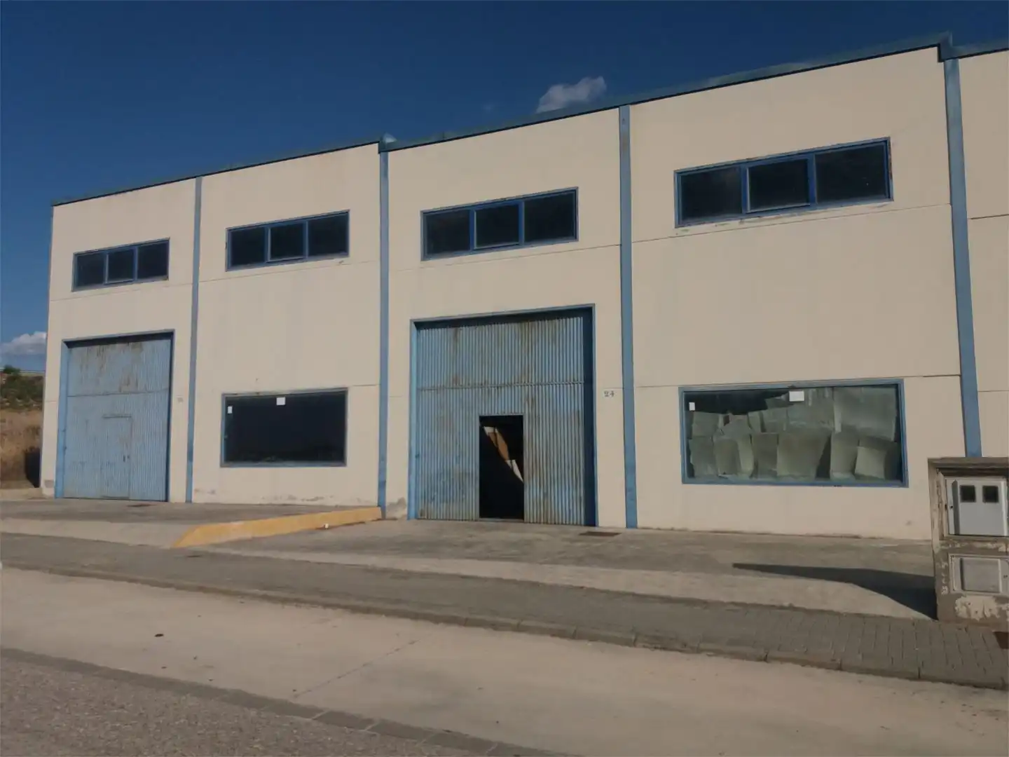 Nau industrial de lloguer a Calle Carmen Laforet, 13, Marchena Vista exterior de Nau industrial de lloguer en Marchena