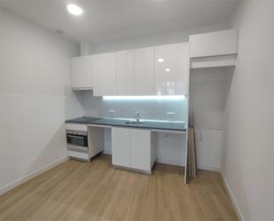 Kitchen of Flat to rent in Torrejón de Ardoz  with Air Conditioner, Heating and Oven