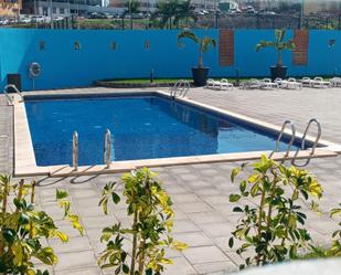Piscina de Pis de lloguer en Las Palmas de Gran Canaria amb Traster, Piscina i Aparcament comunitari