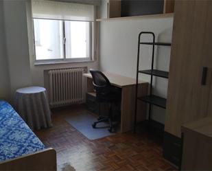 Flat to share in Calle los Hidalgos, 17, Salesas