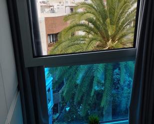 Exterior view of Apartment for sale in Las Palmas de Gran Canaria  with Air Conditioner, Parquet flooring and Furnished