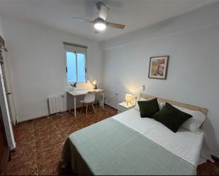 Bedroom of Flat to share in Torrent  with Heating, Furnished and Oven