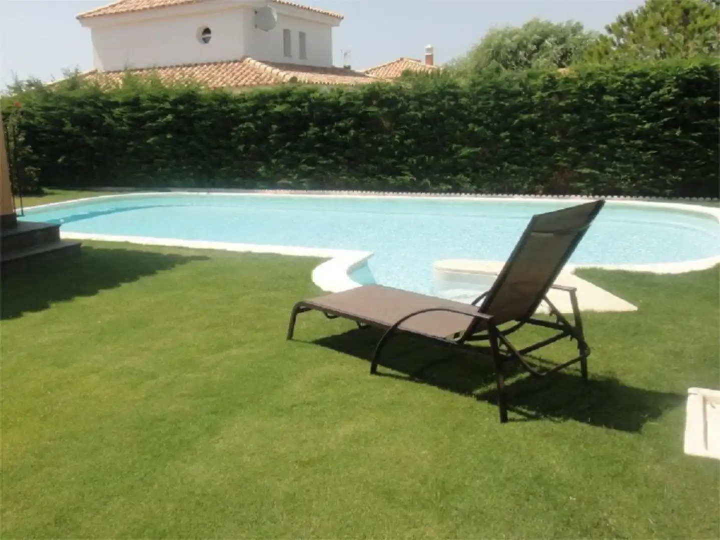 Casa o xalet de lloguer a Monaco, 5, Roche Piscina de Casa o xalet de lloguer en Conil de la Frontera amb Aire condicionat, Jardí privat i Terrassa