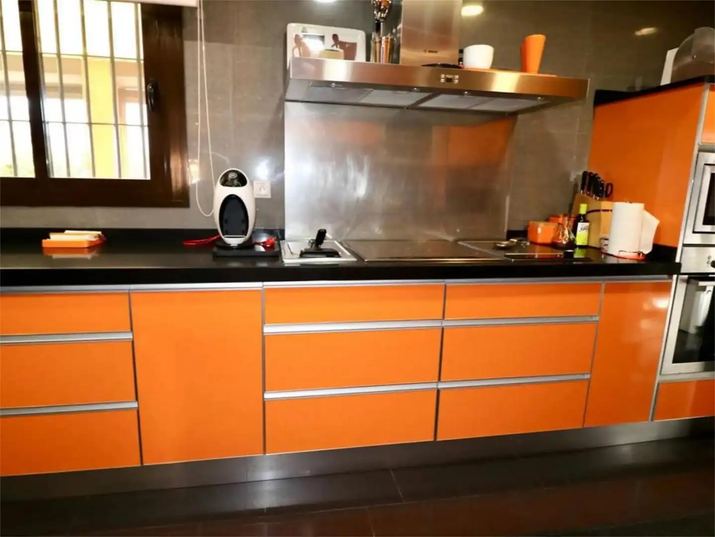 Casa o xalet de lloguer a Monaco, 5, Roche Cuina de Casa o xalet de lloguer en Conil de la Frontera amb Aire condicionat, Jardí privat i Terrassa
