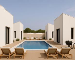 Piscina de Apartament en venda en El Vendrell amb Aire condicionat, Calefacció i Jardí privat