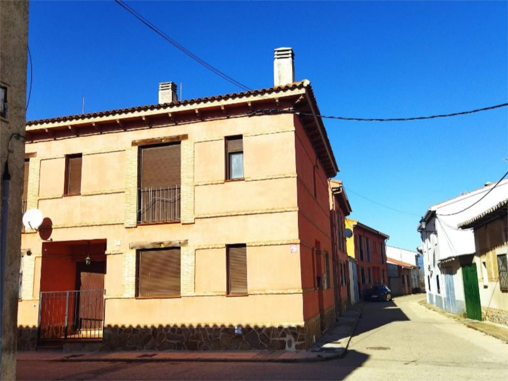 Exterior view of Flat for sale in Casa de Uceda  with Heating, Storage room and Balcony