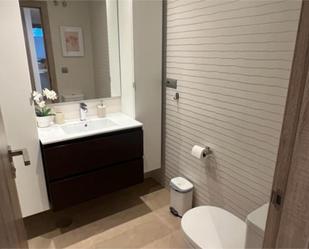 Bathroom of Flat to rent in Mijas  with Air Conditioner, Heating and Terrace