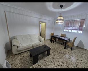 Living room of Flat for sale in  Sevilla Capital  with Storage room and Furnished