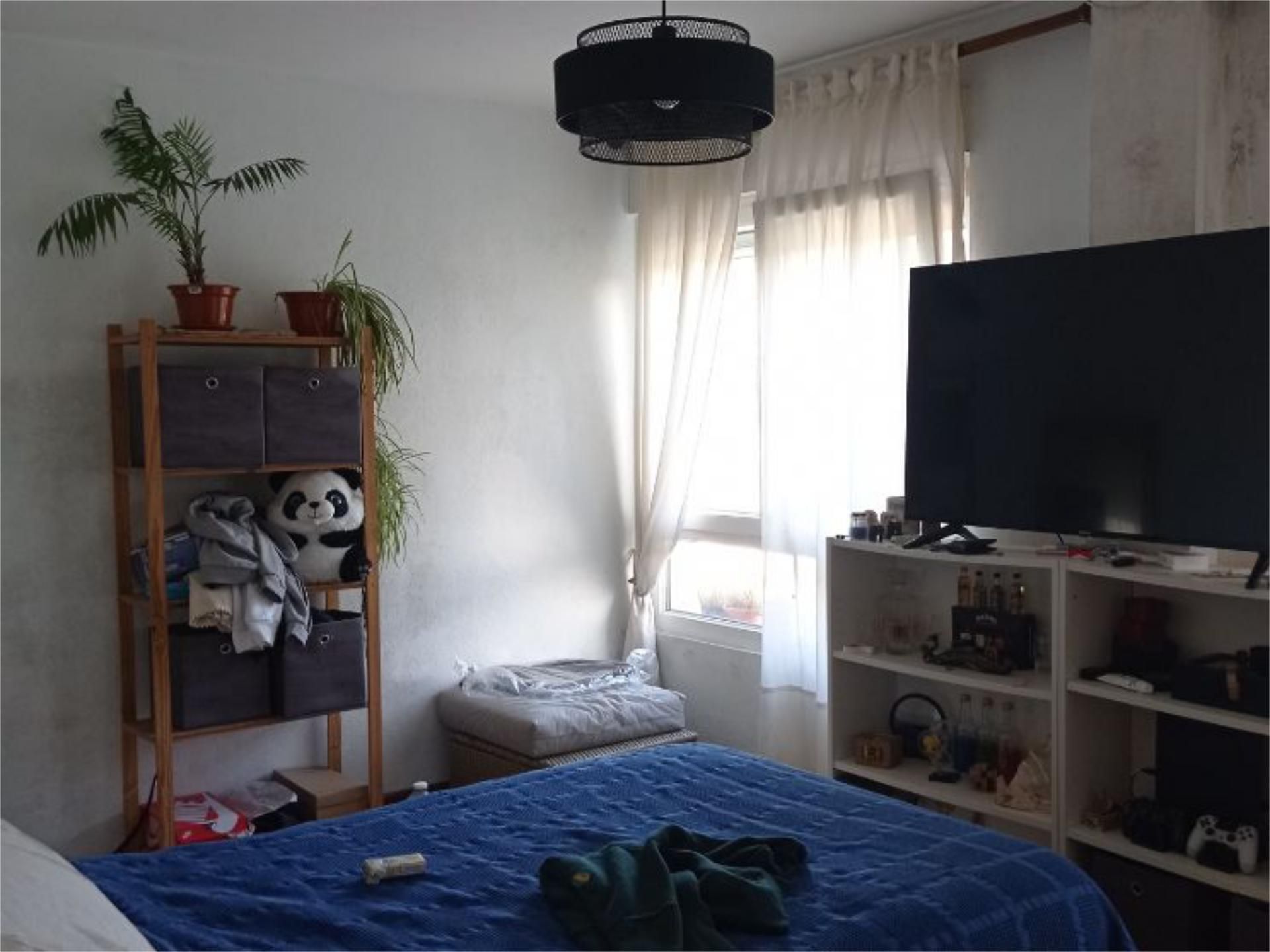 Dormitori de Pis en venda en Cabezón de la Sal amb Calefacció, Terrassa i Traster