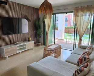 Sala d'estar de Pis de lloguer en Sotogrande amb Aire condicionat, Calefacció i Jardí privat