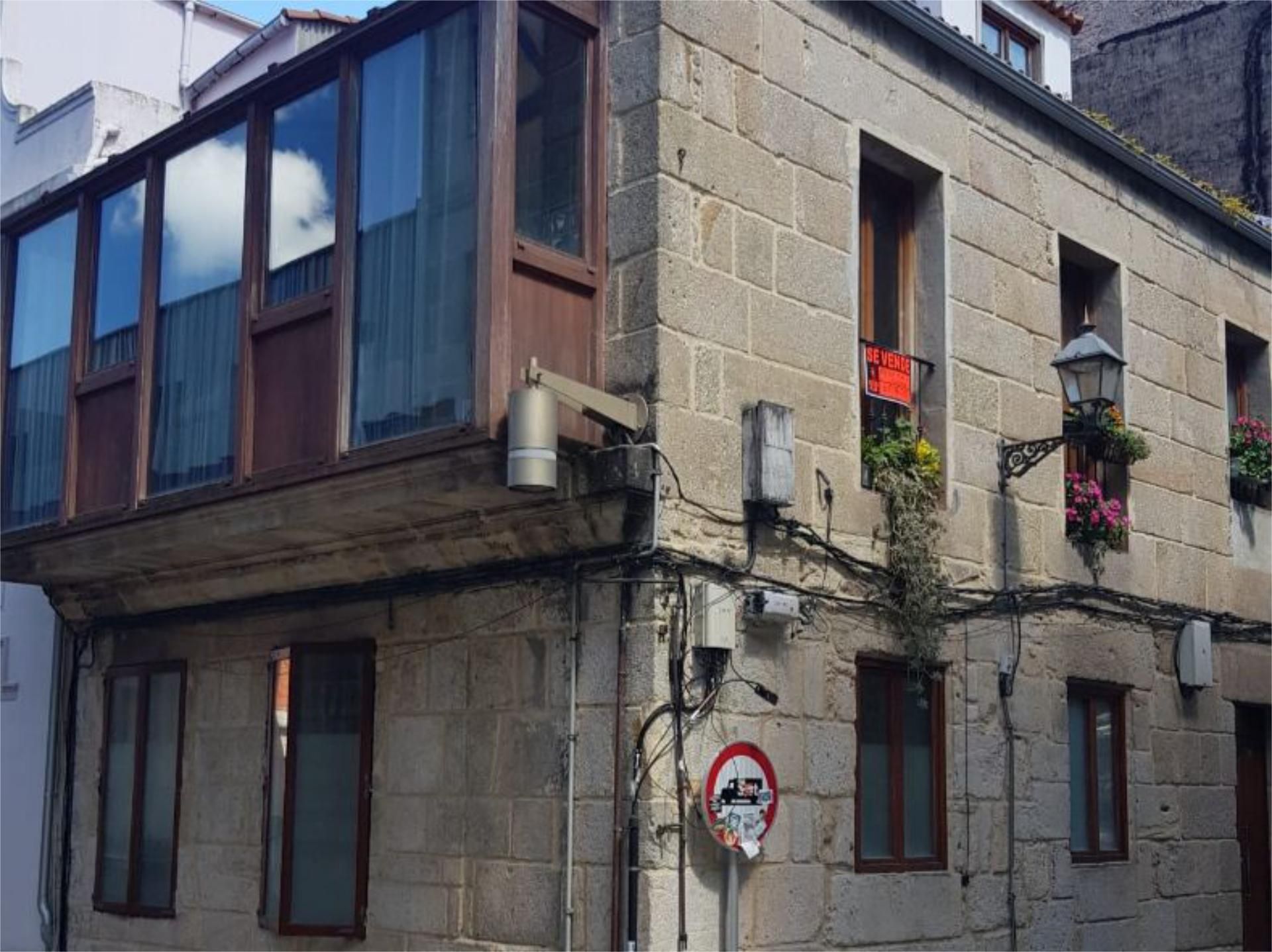 Vista exterior de Pis en venda en Vigo  amb Balcó