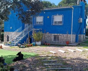 Exterior view of House or chalet for sale in Colmenar del Arroyo  with Air Conditioner, Terrace and Swimming Pool