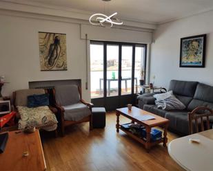 Sala d'estar de Pis en venda en Salamanca Capital amb Terrassa, Aparcament comunitari i Balcó
