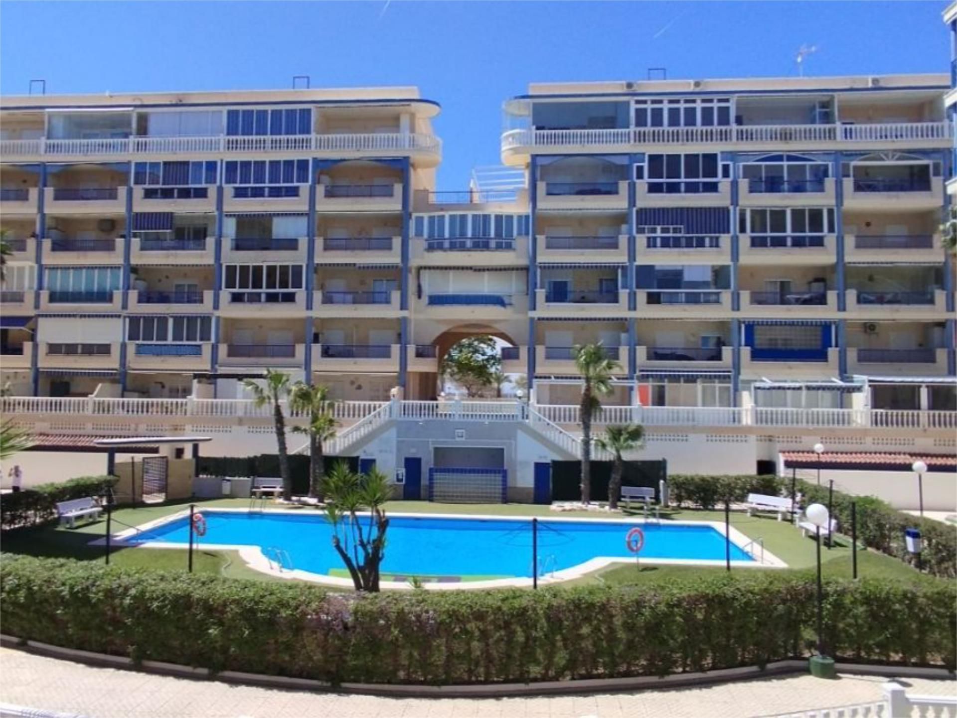 Exterior view of Flat for sale in Elche / Elx  with Terrace, Swimming Pool and Balcony