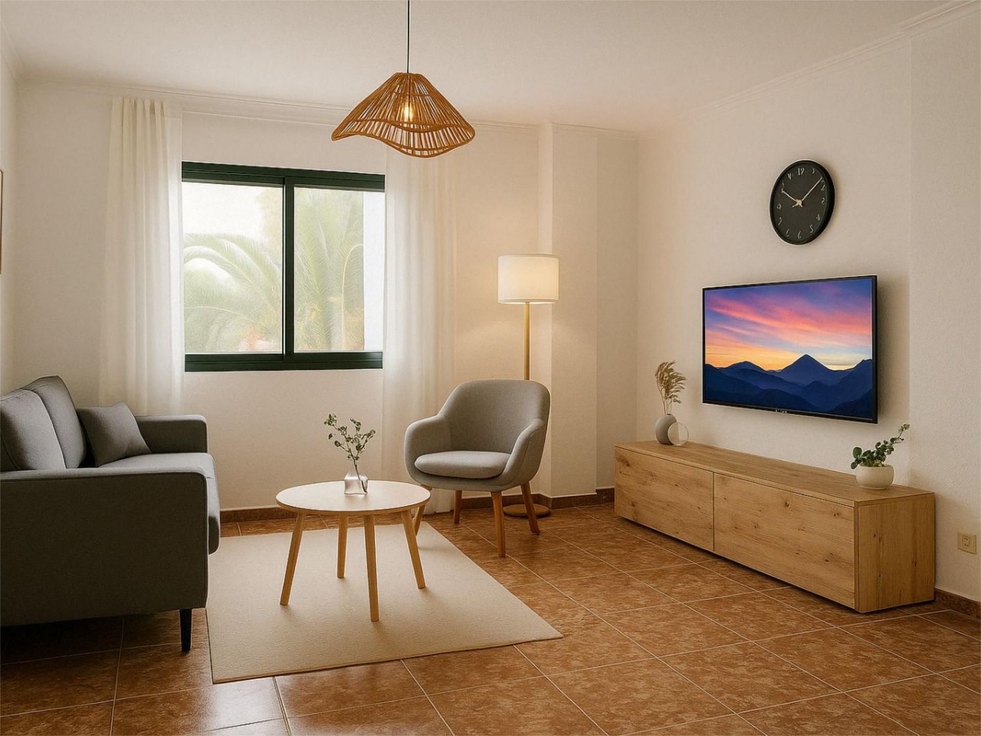 Living room of Flat to share in La Orotava  with Storage room and Furnished