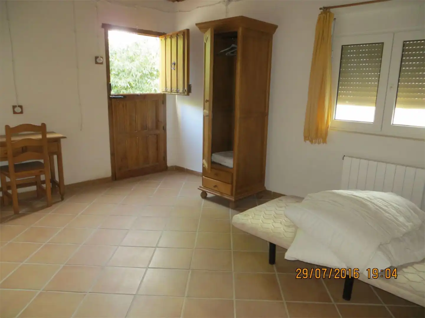 Habitación de Local de alquiler en Zagra con Aire acondicionado, Calefacción y Amueblado