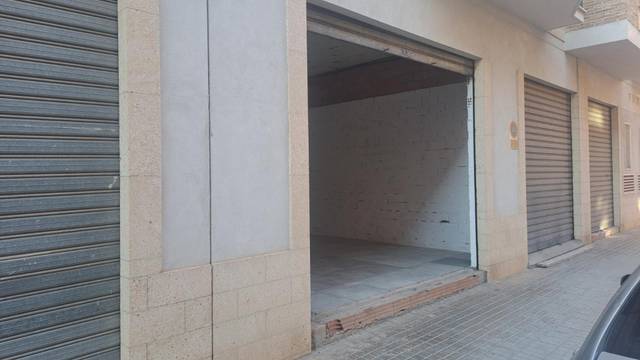 Local comercial en Alquiler en Carrer Vicente Badia, 4 en Pueblo