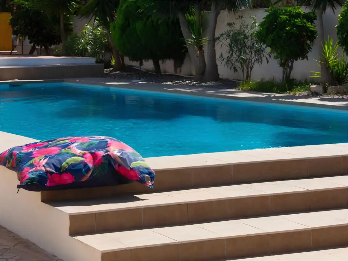 Pis de lloguer a Avenida Entremares, 32, El Sabinar – Urbanizaciones – Las Marinas – Playa Serena Piscina de Pis de lloguer en Roquetas de Mar amb Aire condicionat, Calefacció i Jardí privat