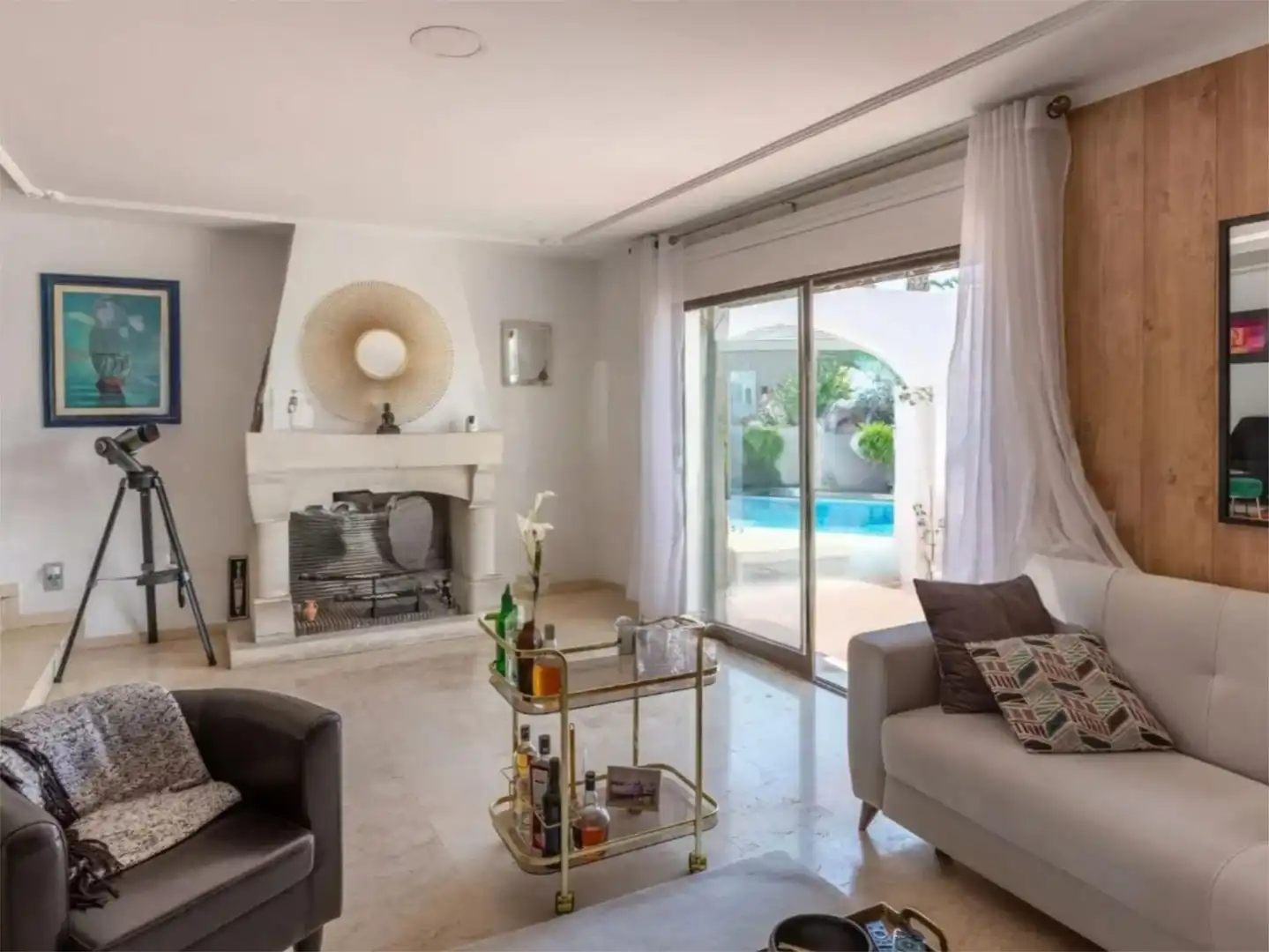 Pis de lloguer a Avenida Entremares, 32, El Sabinar – Urbanizaciones – Las Marinas – Playa Serena Sala d'estar de Pis de lloguer en Roquetas de Mar amb Aire condicionat, Calefacció i Jardí privat