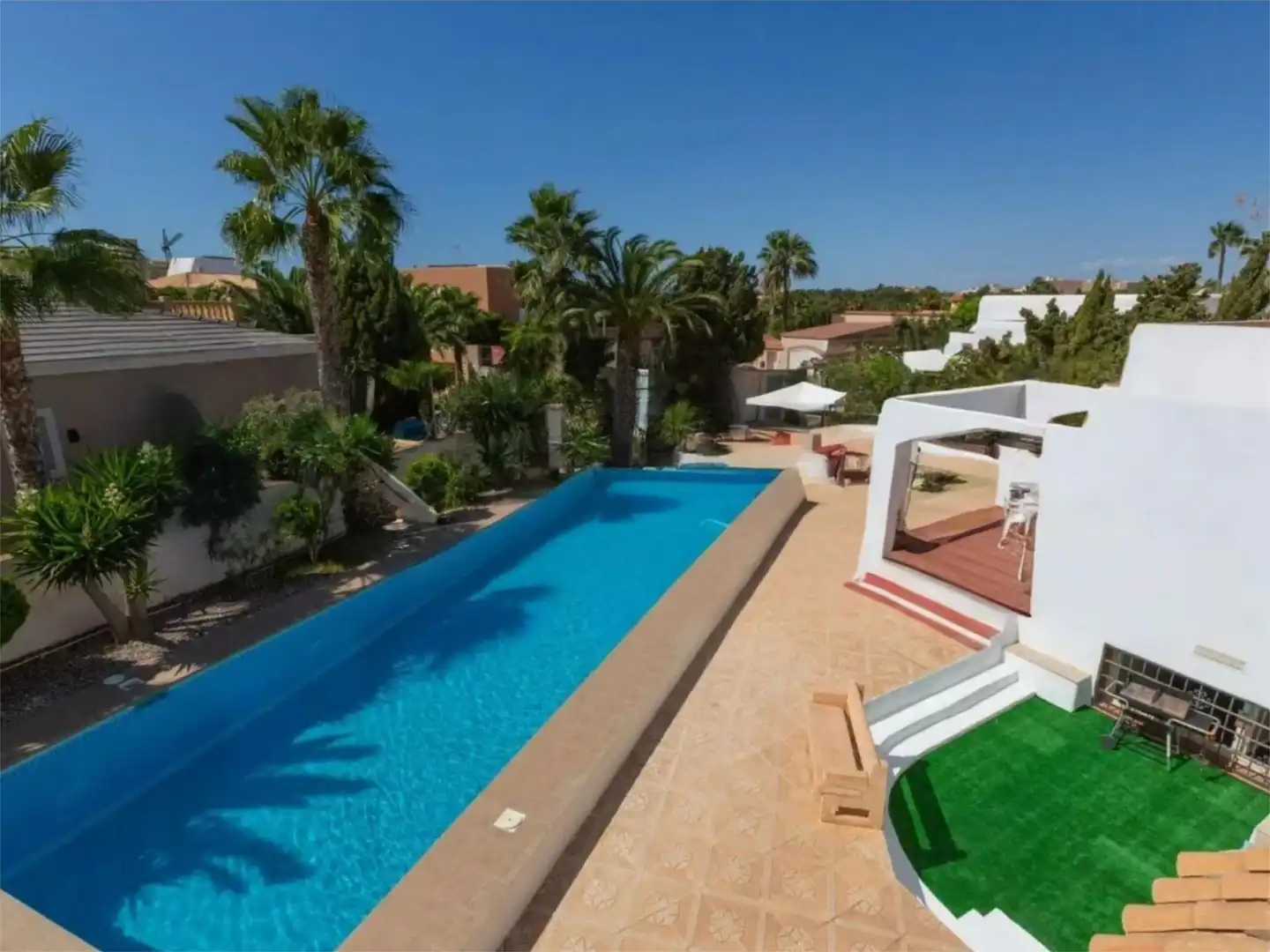 Pis de lloguer a Avenida Entremares, 32, El Sabinar – Urbanizaciones – Las Marinas – Playa Serena Piscina de Pis de lloguer en Roquetas de Mar amb Aire condicionat, Calefacció i Jardí privat