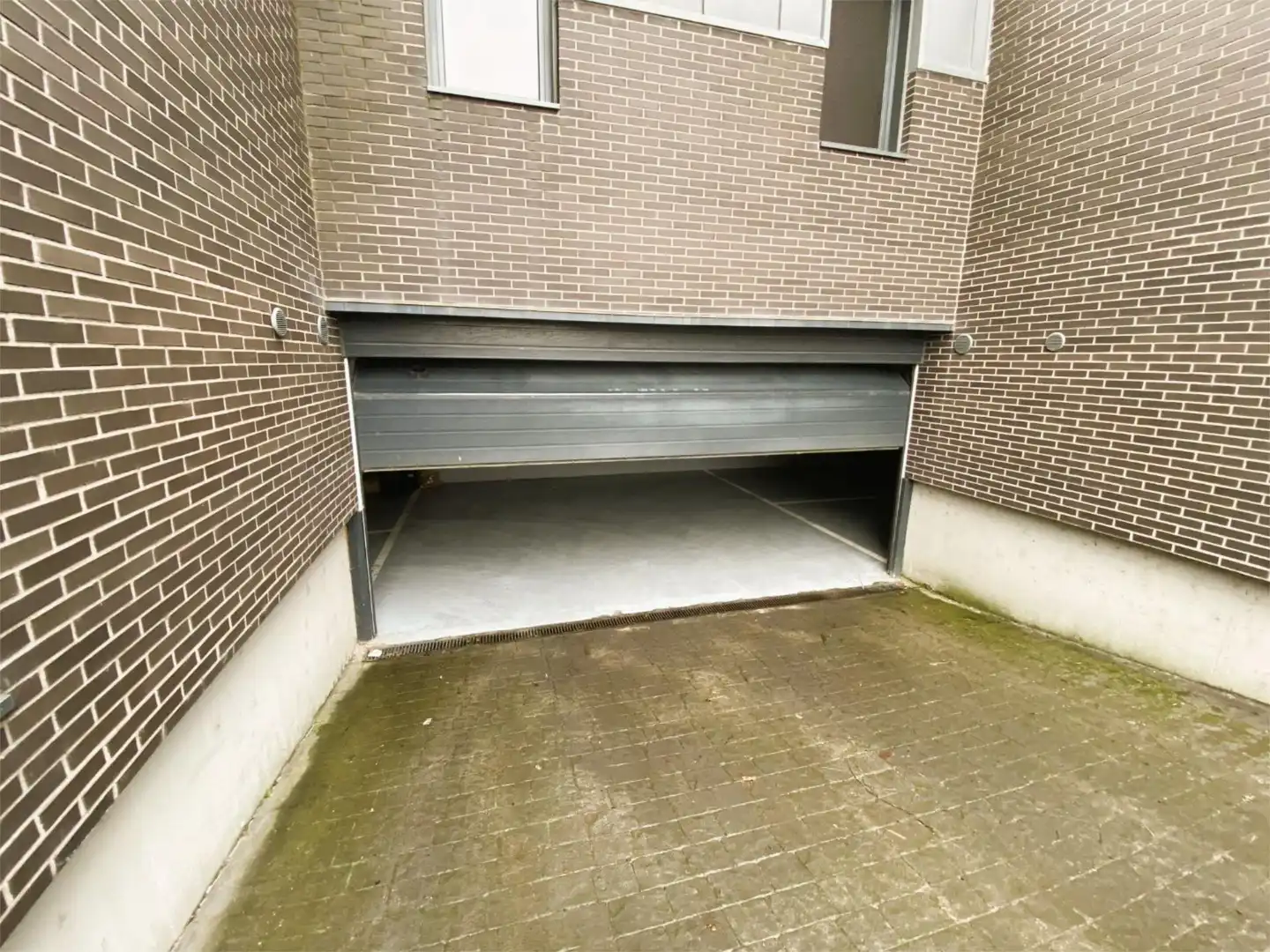 Parking de Casa o chalet en venta en Villalbilla de Burgos con Calefacción, Jardín privado y Parquet