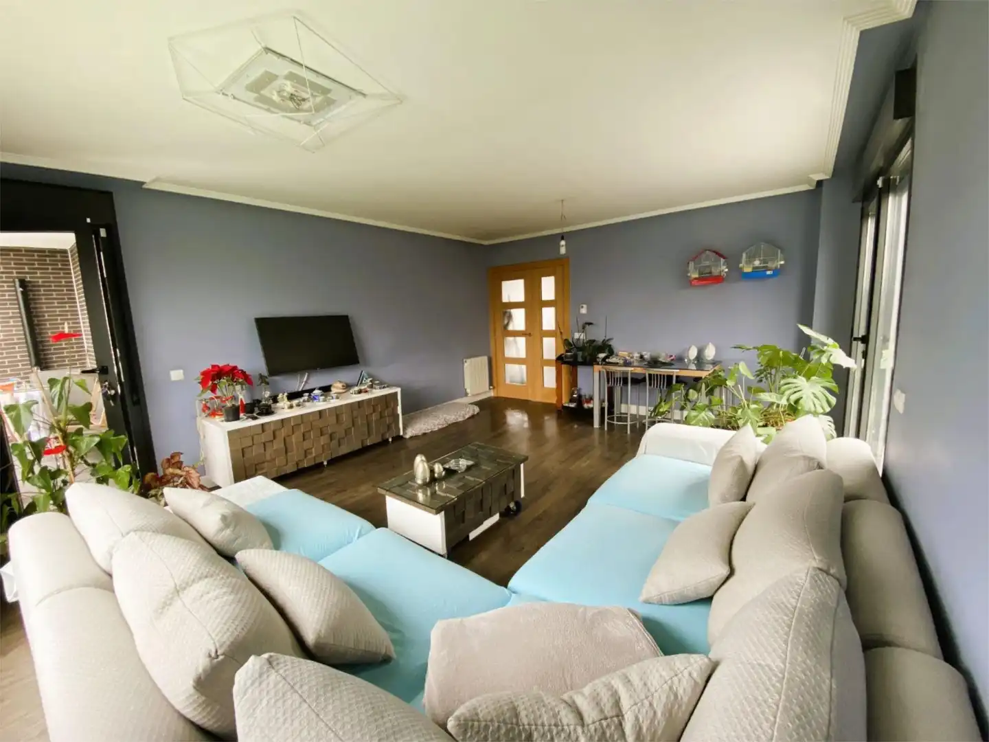 Sala de estar de Casa o chalet en venta en Villalbilla de Burgos con Calefacción, Jardín privado y Parquet