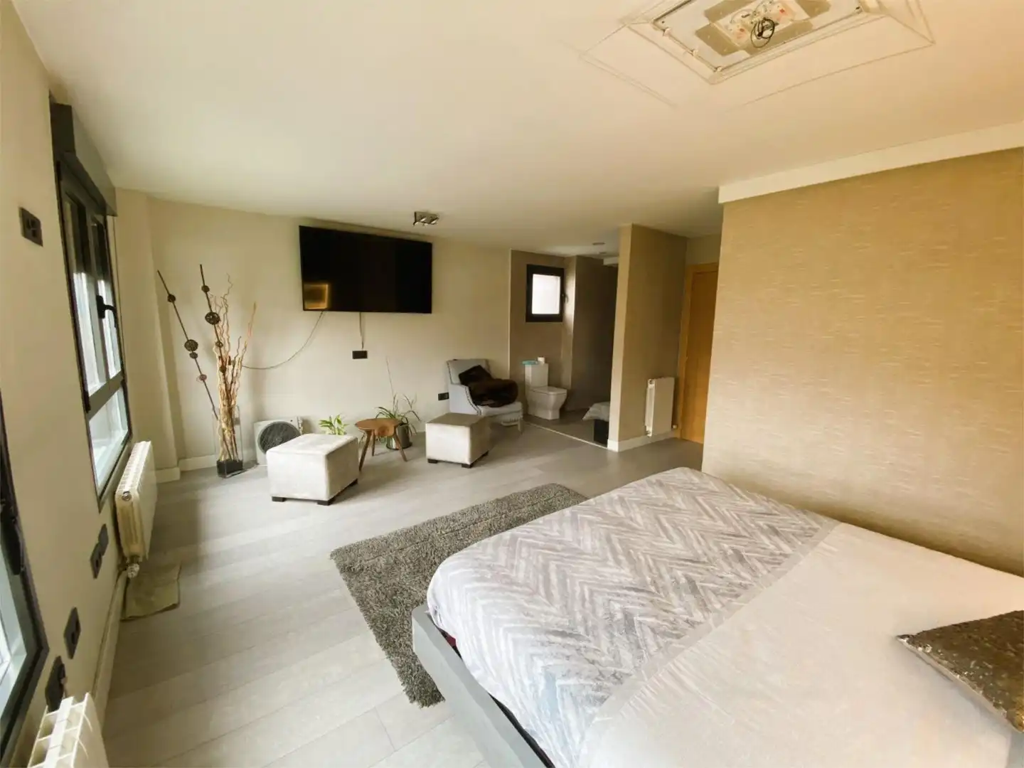 Habitación de Casa o chalet en venta en Villalbilla de Burgos con Calefacción, Jardín privado y Parquet