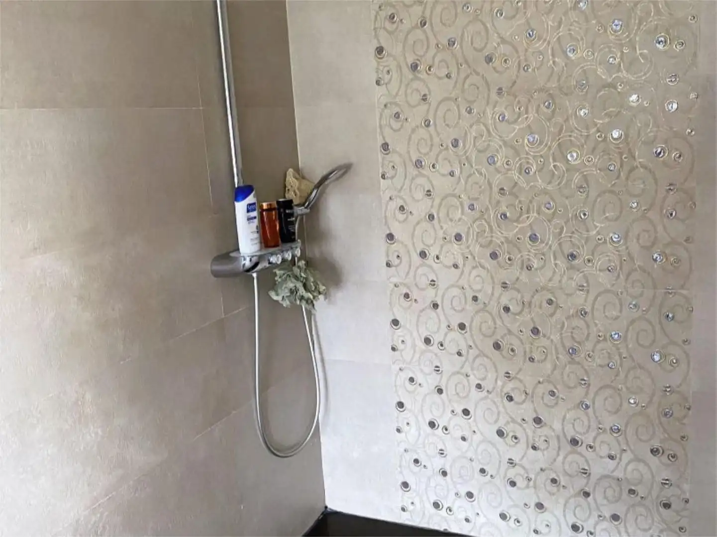 Baño de Casa o chalet en venta en Villalbilla de Burgos con Calefacción, Jardín privado y Parquet