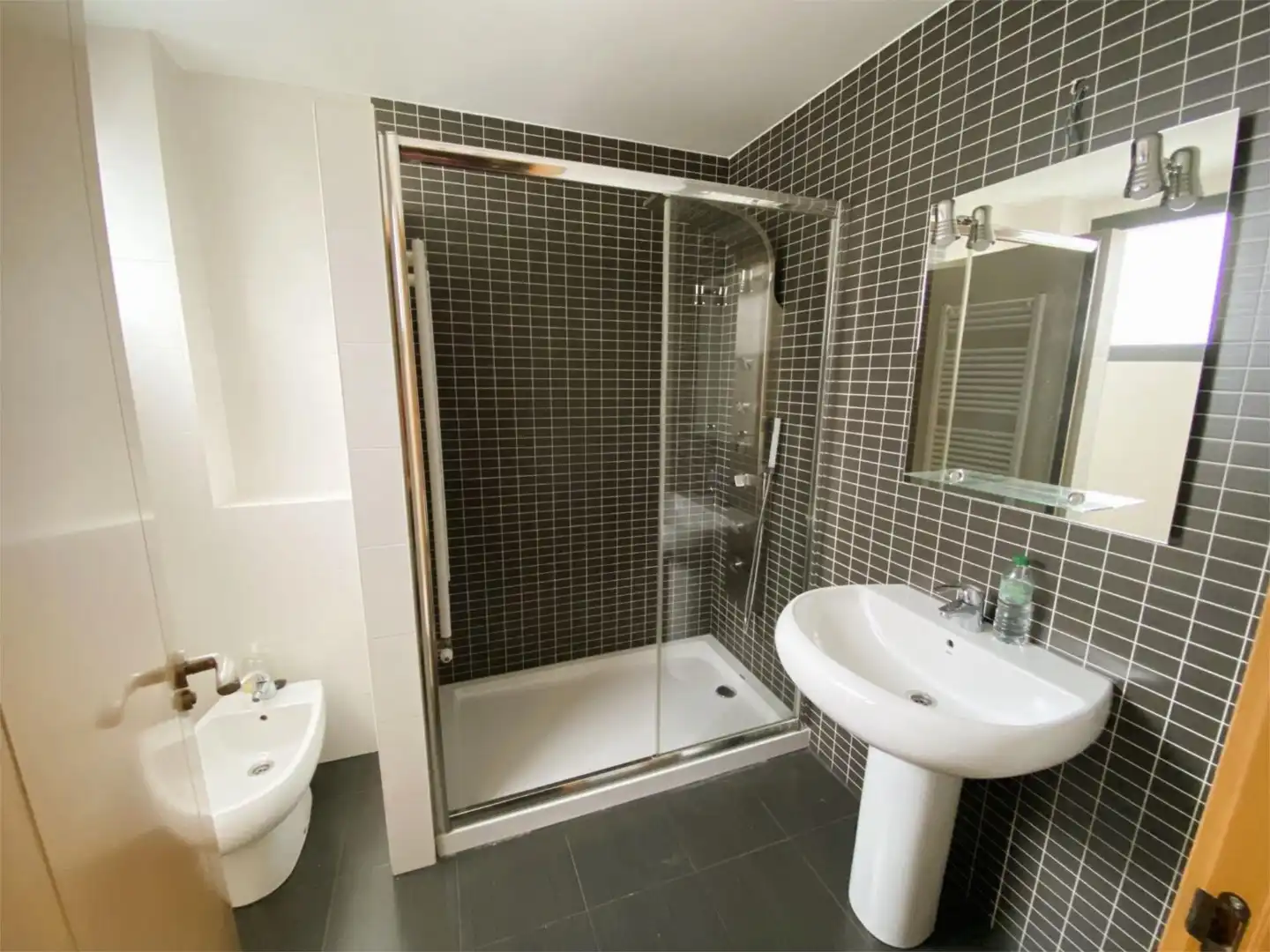 Baño de Casa o chalet en venta en Villalbilla de Burgos con Calefacción, Jardín privado y Parquet