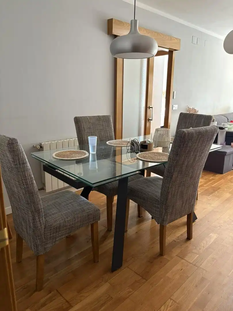 Room in Passeig de la Zona Franca, 258, La Marina del Port Dining room of Flat for share in Barcelona with Air Conditioner, Heating and Furnished