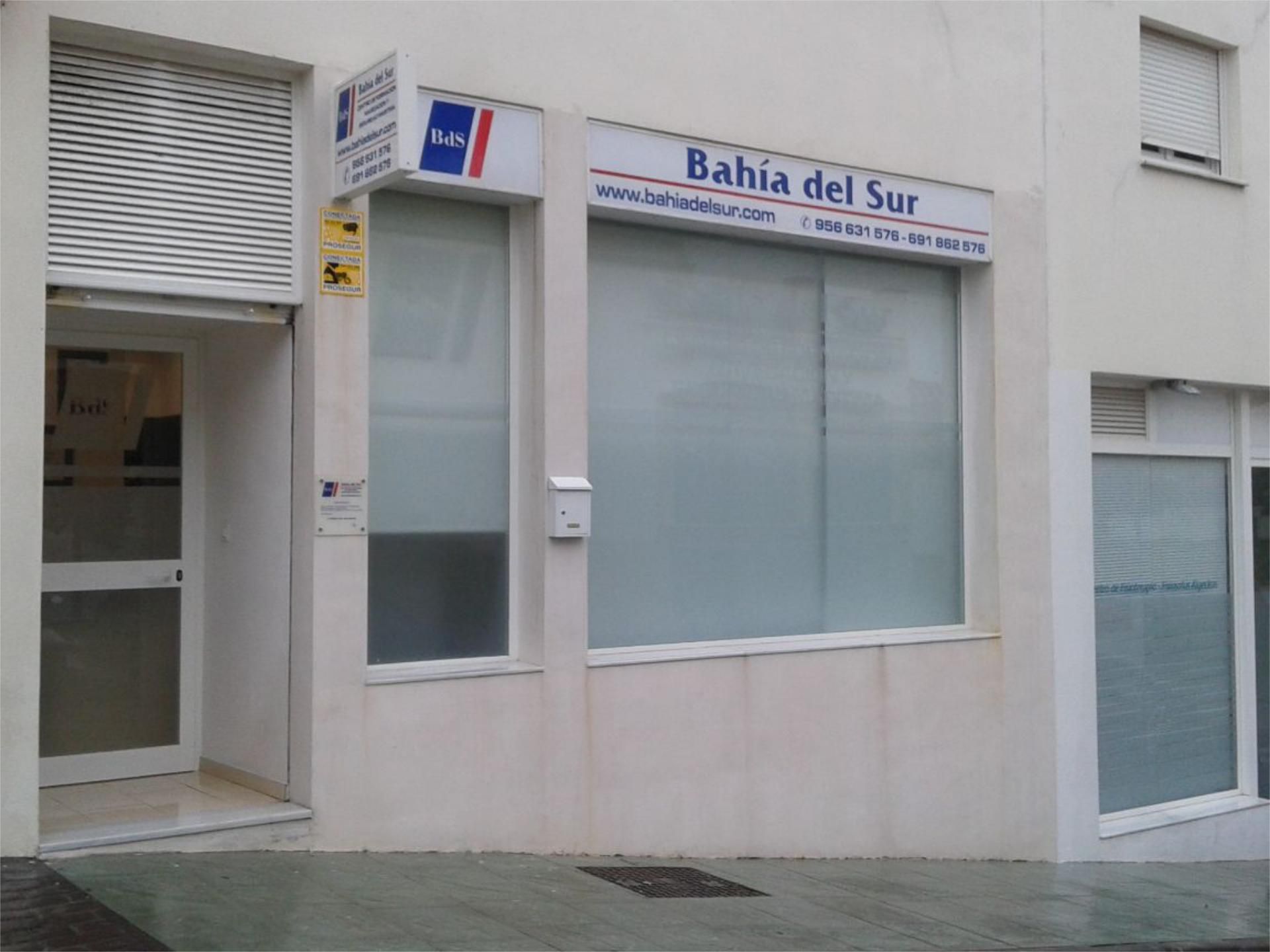 Exterior view of Premises for sale in Algeciras  with Air Conditioner and Heating