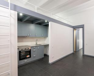 Kitchen of Apartment for sale in  Barcelona Capital  with Heating