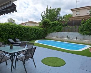 Swimming pool of House or chalet for sale in Batres  with Heating, Private garden and Terrace