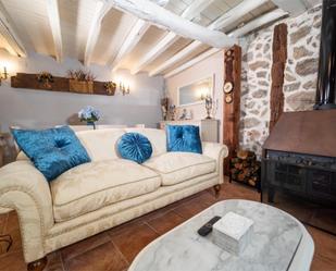 Living room of House or chalet for sale in Bustarviejo  with Heating, Terrace and Furnished