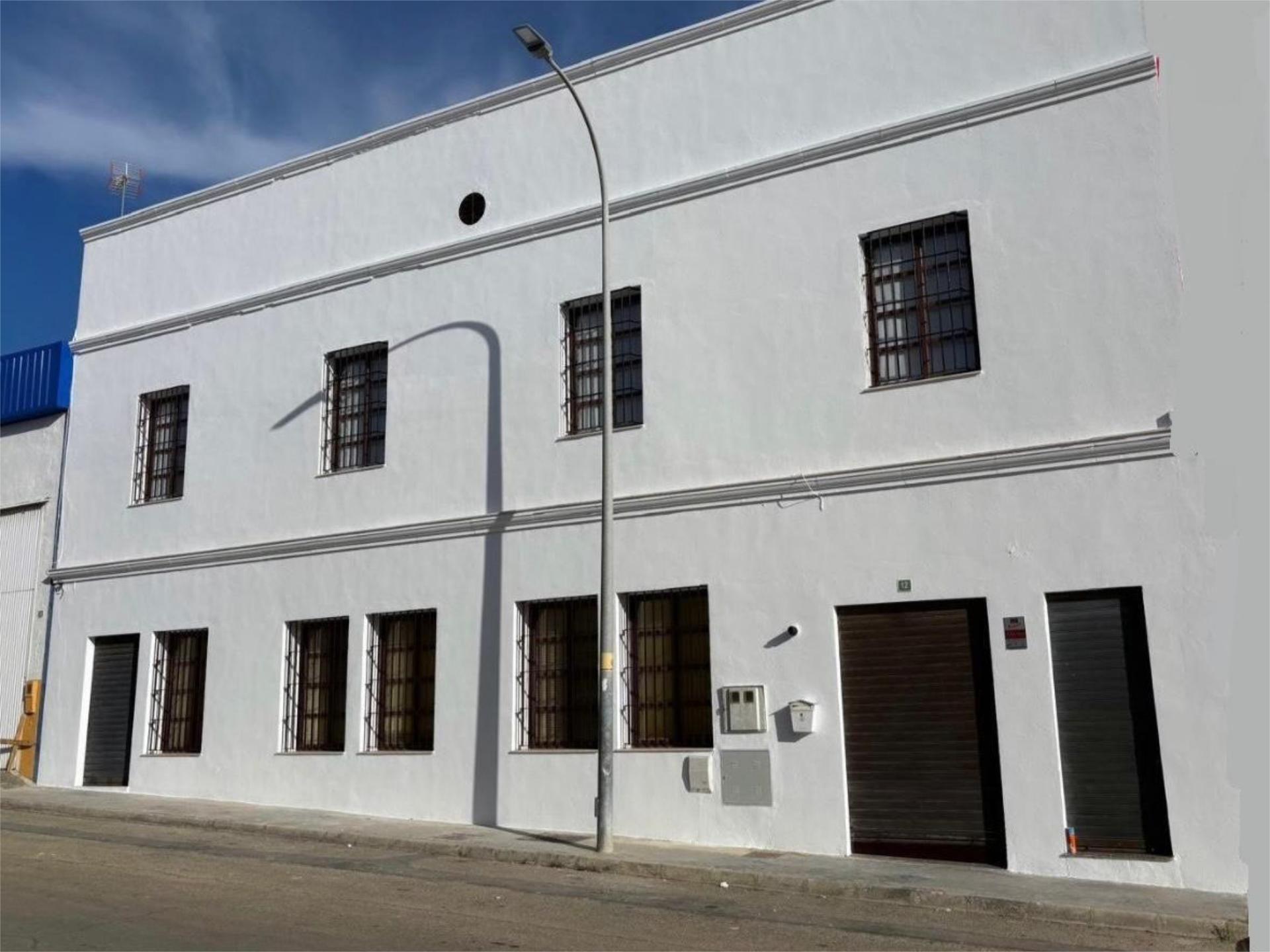 Exterior view of Industrial buildings for sale in Lucena  with Air Conditioner, Heating and Furnished