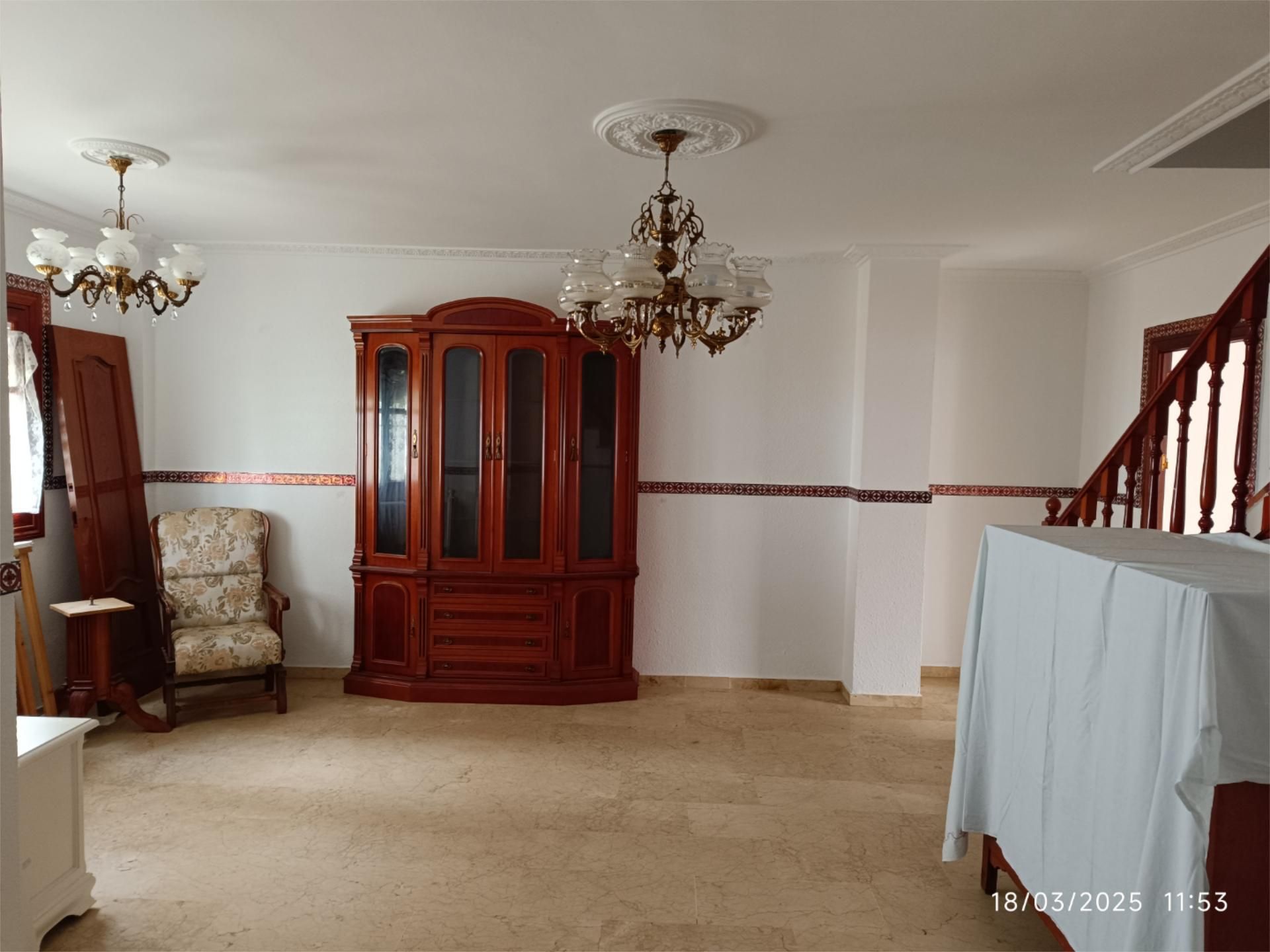 Menjador de Casa adosada en venda en Utrera