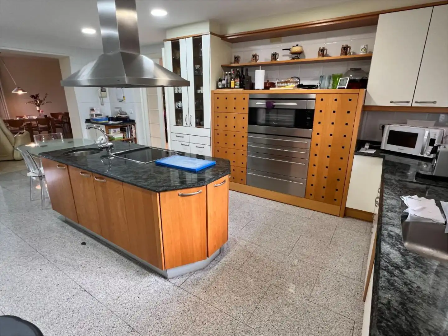 Casa o xalet en venda a Calle Castillo de Aulencia, 10, Villafranca del Castillo Cuina de Casa o xalet en venda en Villanueva de la Cañada amb Aire condicionat, Terrassa i Piscina