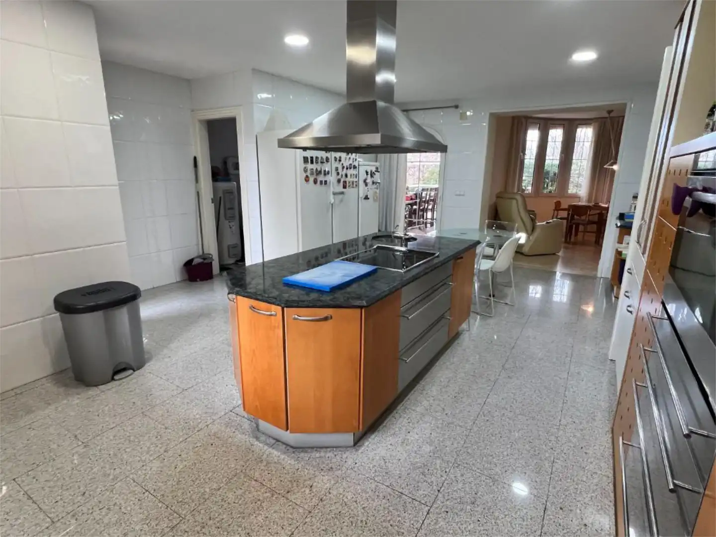 Casa o xalet en venda a Calle Castillo de Aulencia, 10, Villafranca del Castillo Cuina de Casa o xalet en venda en Villanueva de la Cañada amb Aire condicionat, Terrassa i Piscina