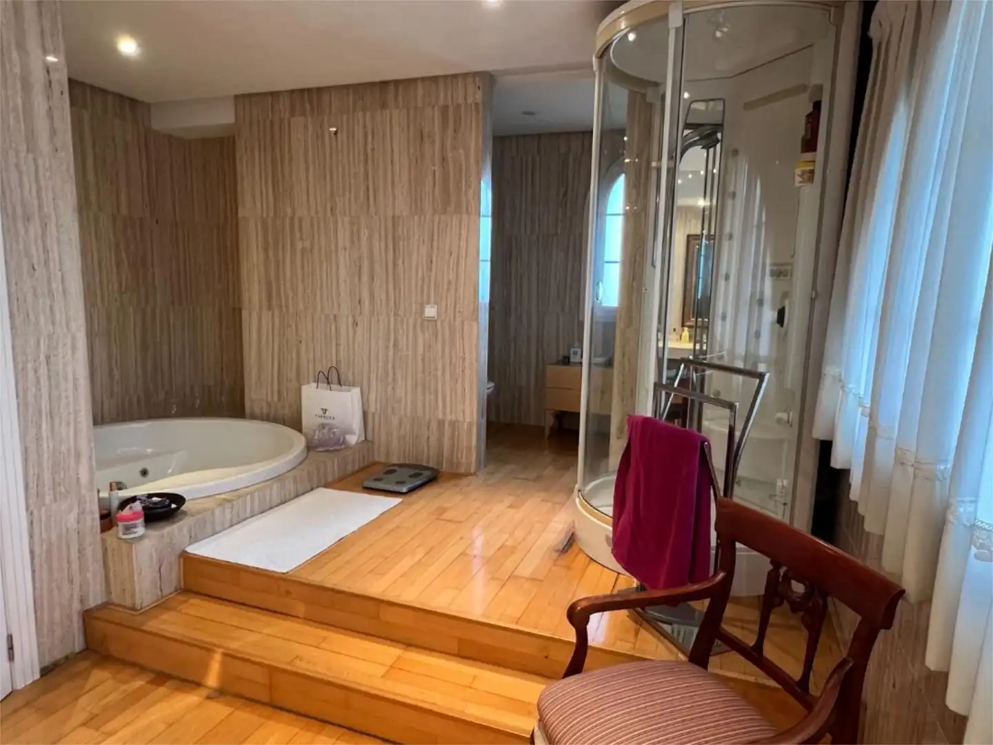 Casa o xalet en venda a Calle Castillo de Aulencia, 10, Villafranca del Castillo Bany de Casa o xalet en venda en Villanueva de la Cañada amb Aire condicionat, Terrassa i Piscina